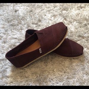 Comfy Toms